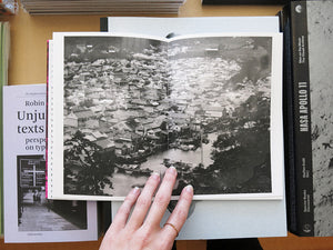 Zin Taylor – Ambient Visions of a Dot