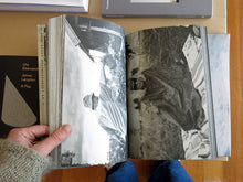 Load image into Gallery viewer, On Tempelhofer Feld