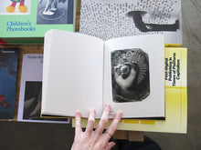 Load image into Gallery viewer, Clin d’œil