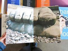 Load image into Gallery viewer, Daniel Dewar and Grégory Gicquel – Le pied, le pull-over et le système digestif
